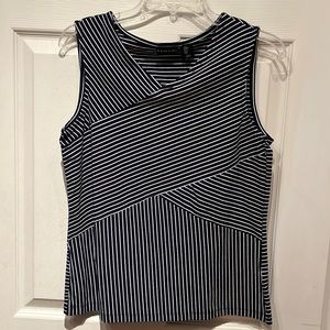 Tahari women’s tank navy blue/white